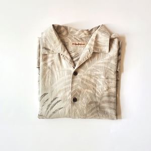 TOMMY BAHAMA 100% Silk Leaf Print Casual Button Down Shirt